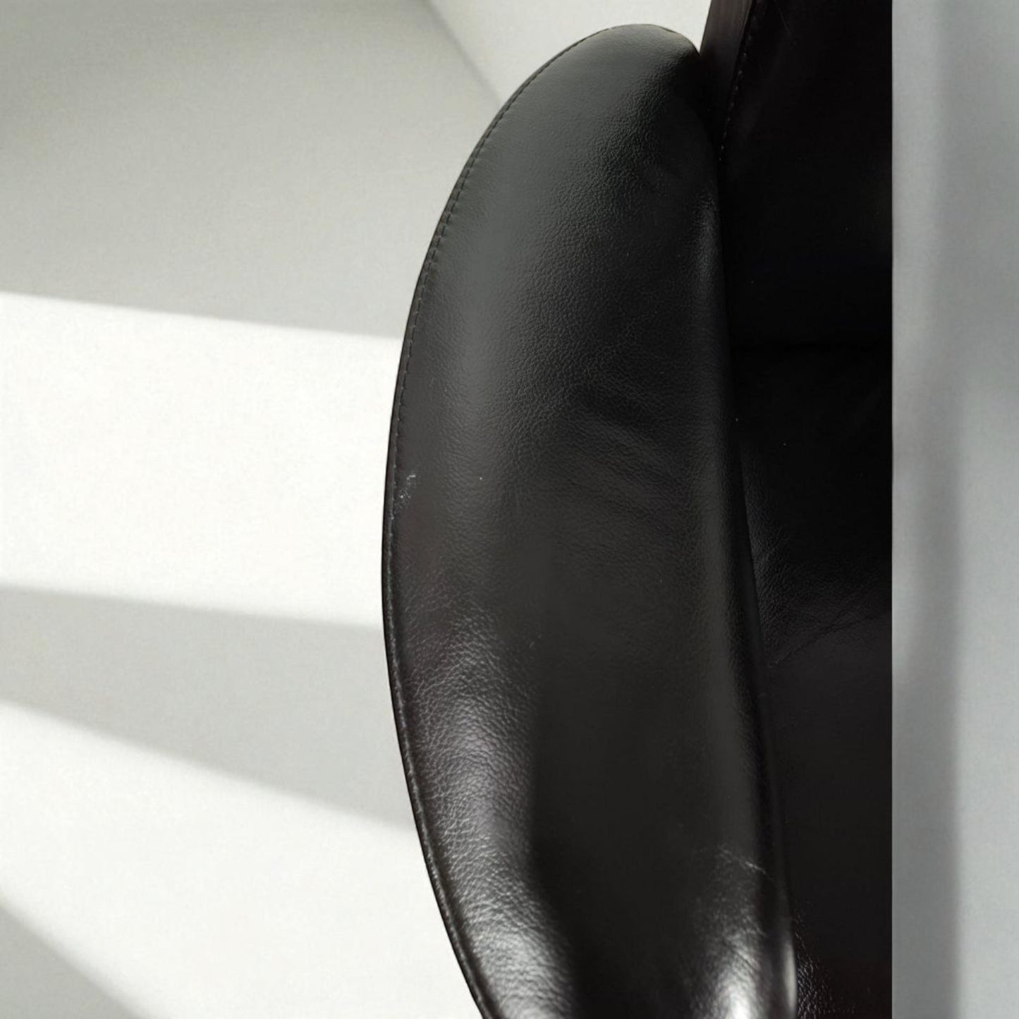 Stressless Jazz M Lenestol m/Krakk – Ikonisk Design | MøbelGlede