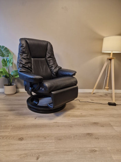 Stressless Live Power lenestol (L) i svart skinn