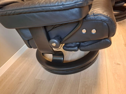 Stressless Live Power lenestol (L) i svart skinn