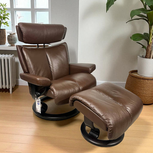 Stressless Magic L lenestol med krakk – Brun skinn | MøbelGlede