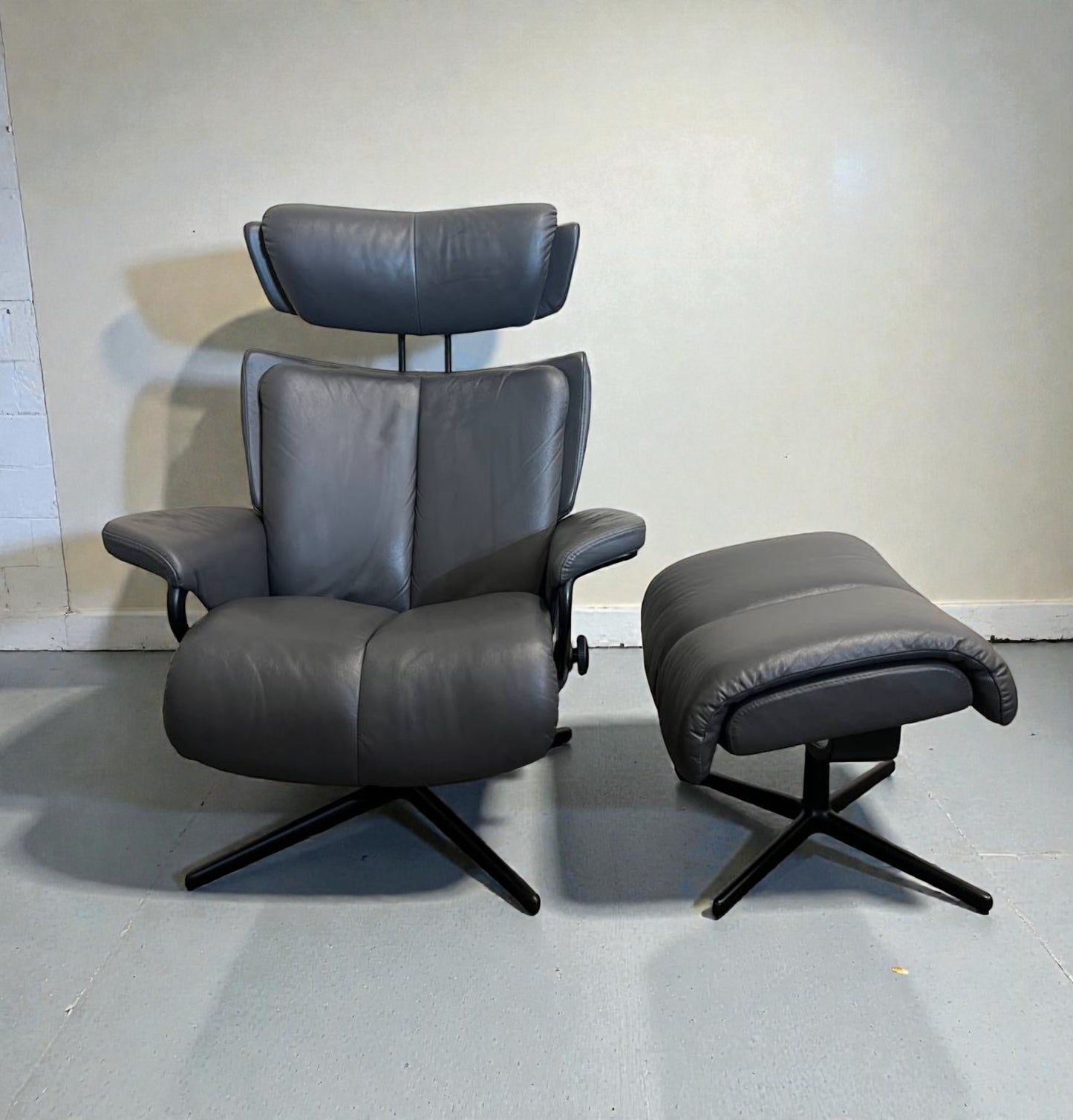 Stressless Magic (M) lenestol med krakk – Nesten som ny | MøbelGlede