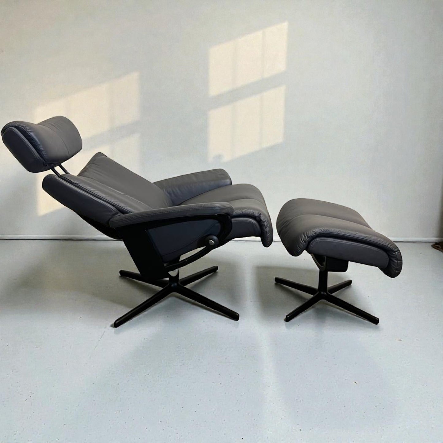 Stressless Magic (M) lenestol med krakk – Nesten som ny | MøbelGlede