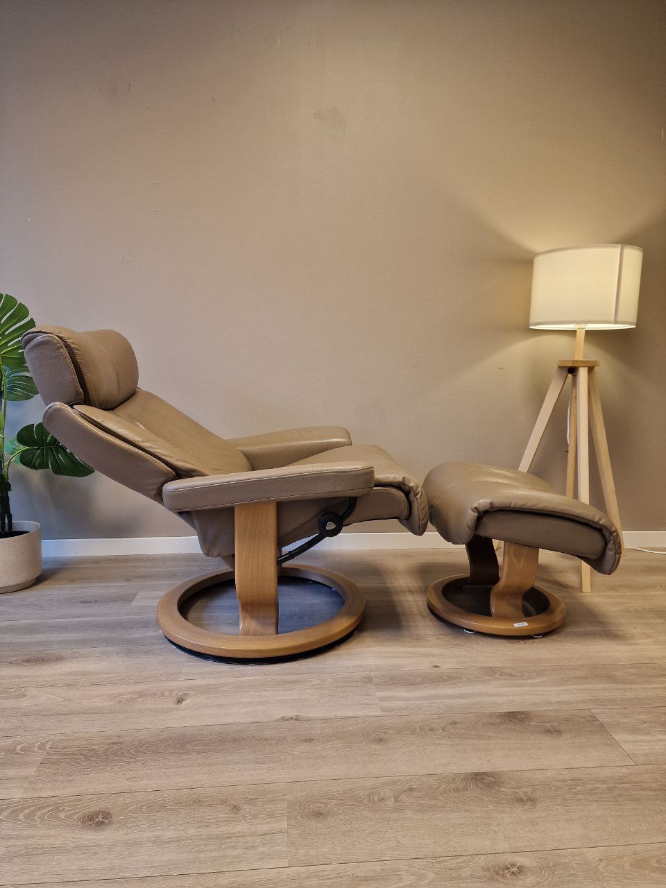 Stressless Magic lenestol m/krakk i Beige