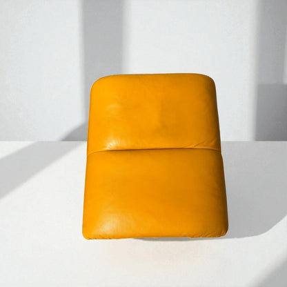 Stressless Magic (S) lenestol med krakk – oransje skinn | MøbelGlede