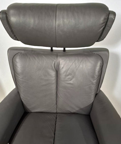 Stressless Magic lenestol grå skinn med krakk – Ekornes kvalitet | MøbelGlede