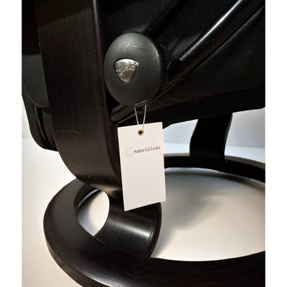 Stressless Magic lenestol svart skinn med krakk – Ekornes kvalitet | MøbelGlede