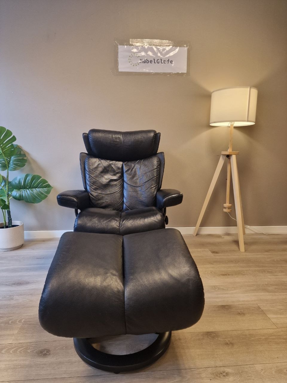 Stressless Magic (M) lenestol m/krakk i svart
