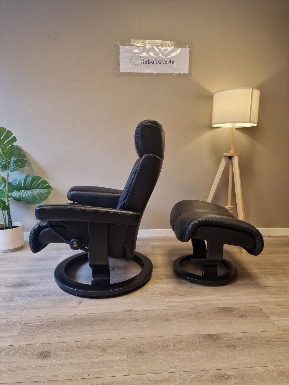 Stressless Magic (M) lenestol m/krakk i svart