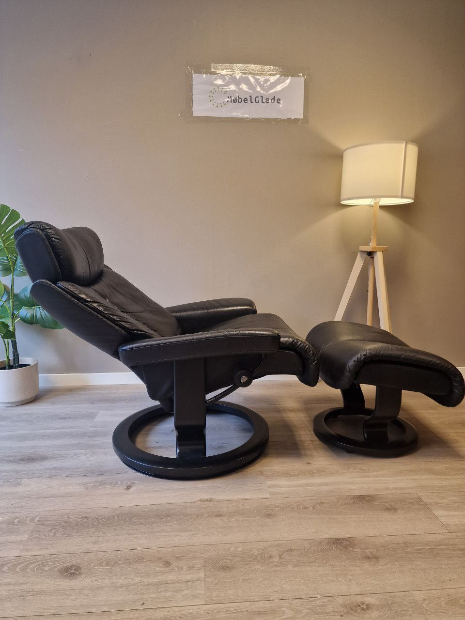Stressless Magic (M) lenestol m/krakk i svart
