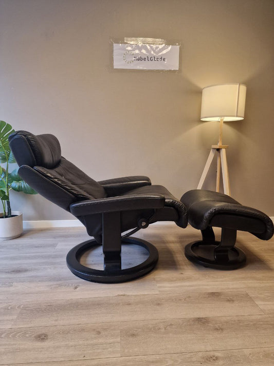 Brukt Stressless Magic (M) lenestol m/krakk i svart - sidevisning