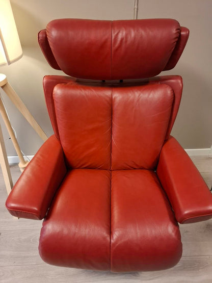 Stressless Magic (M) Lenestol med Krakk i Rødt Skinn