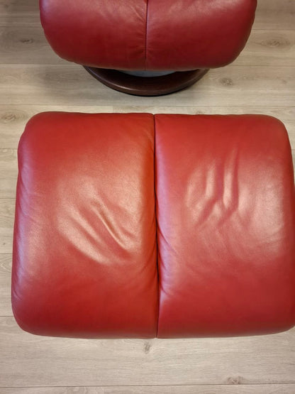 Stressless Magic (M) Lenestol med Krakk i Rødt Skinn