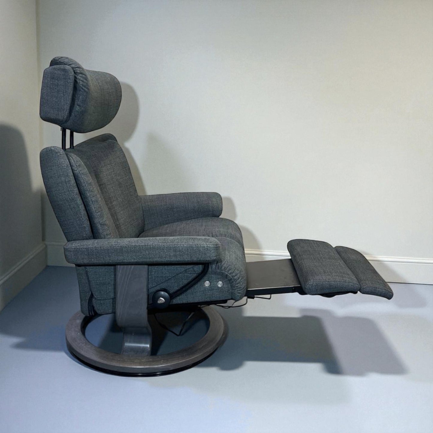 Stressless Magic Power lenestol | Innebygd fotstøtte | Med batteri | Komfort & luksus