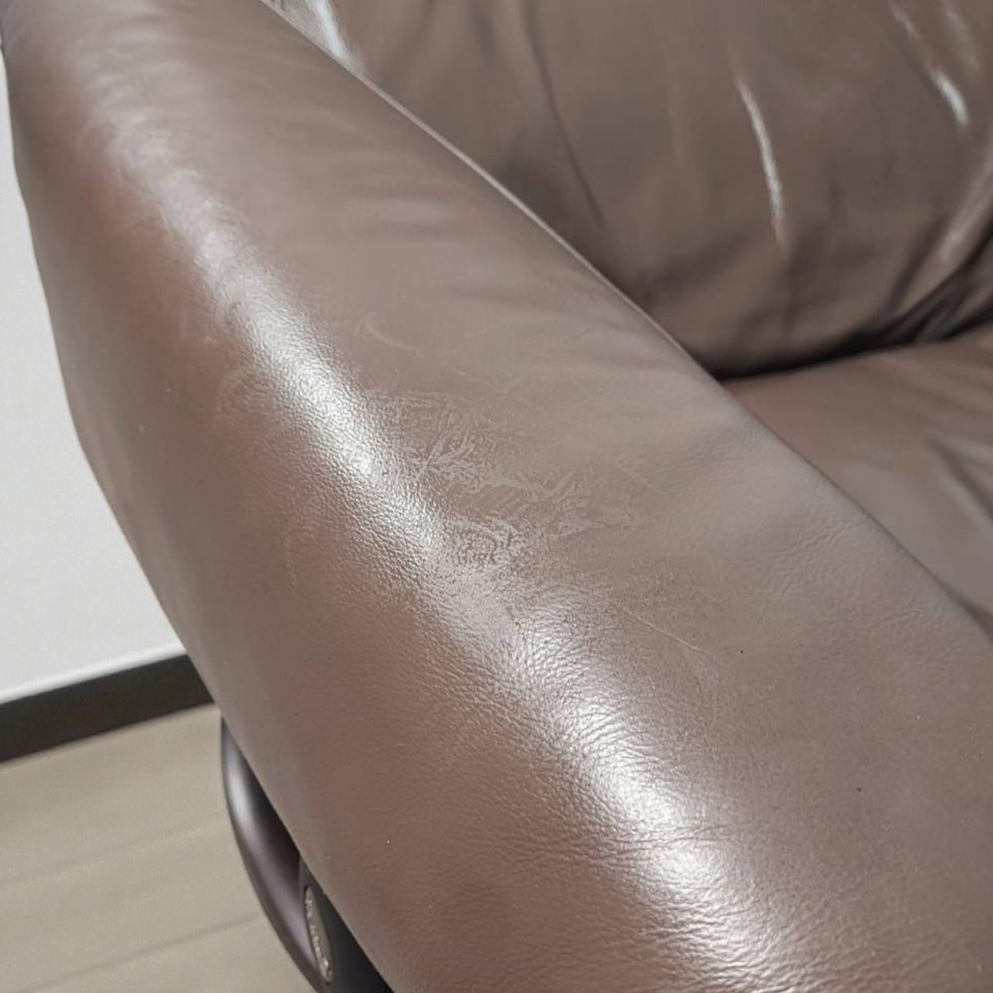 Stressless Memphis (M) Lenestol – brun Skinn | Pent Brukt