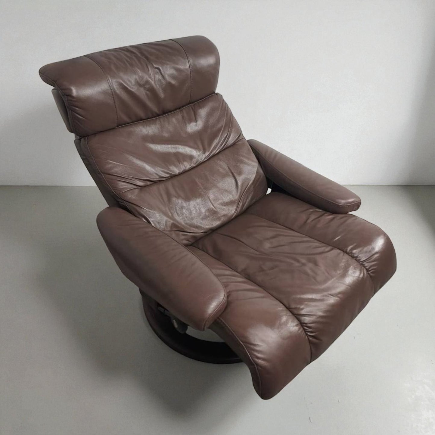 Stressless Memphis (M) Lenestol – brun Skinn | Pent Brukt