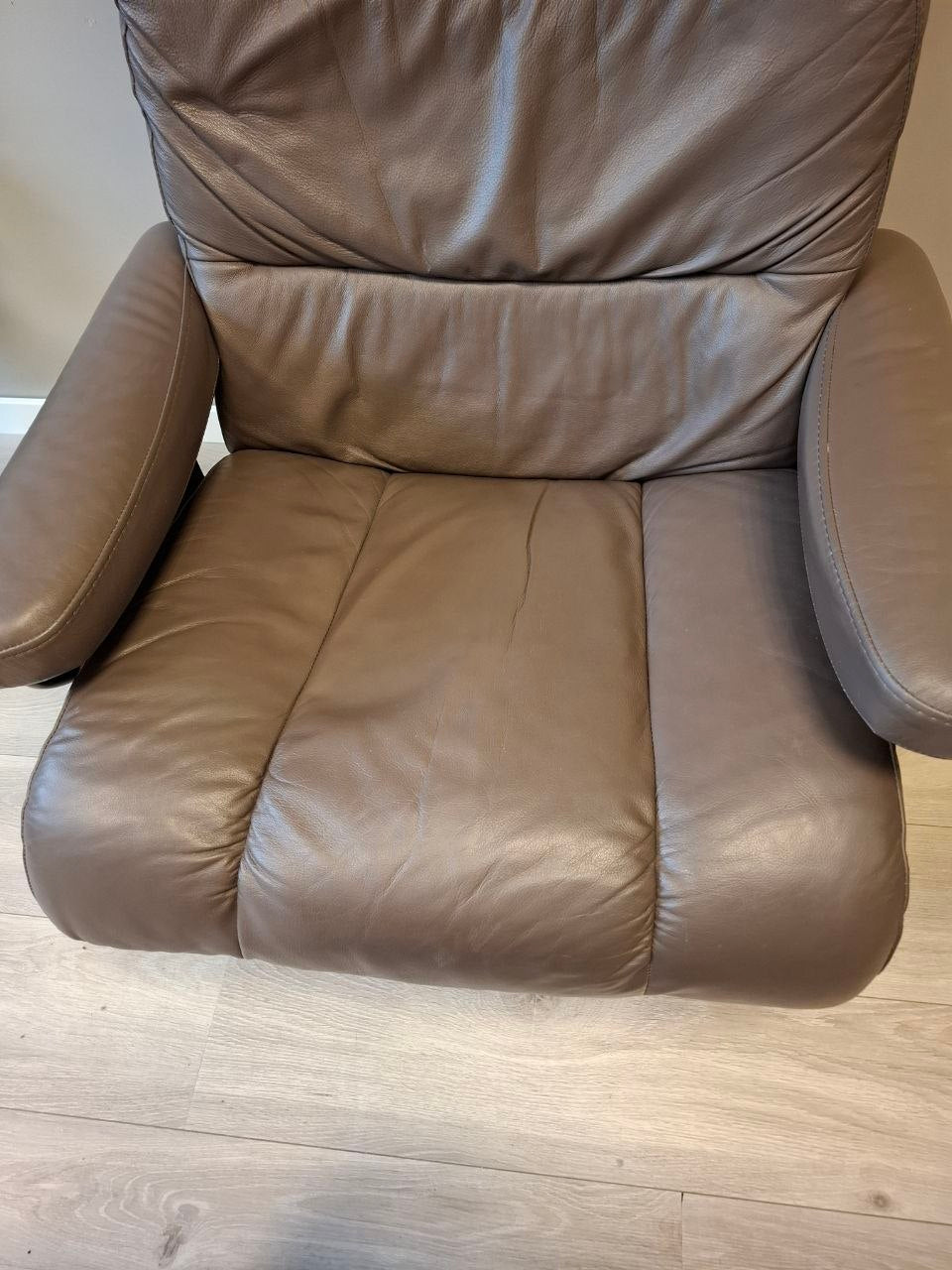 Stressless Memphis lenestol m.krakk i lys brun