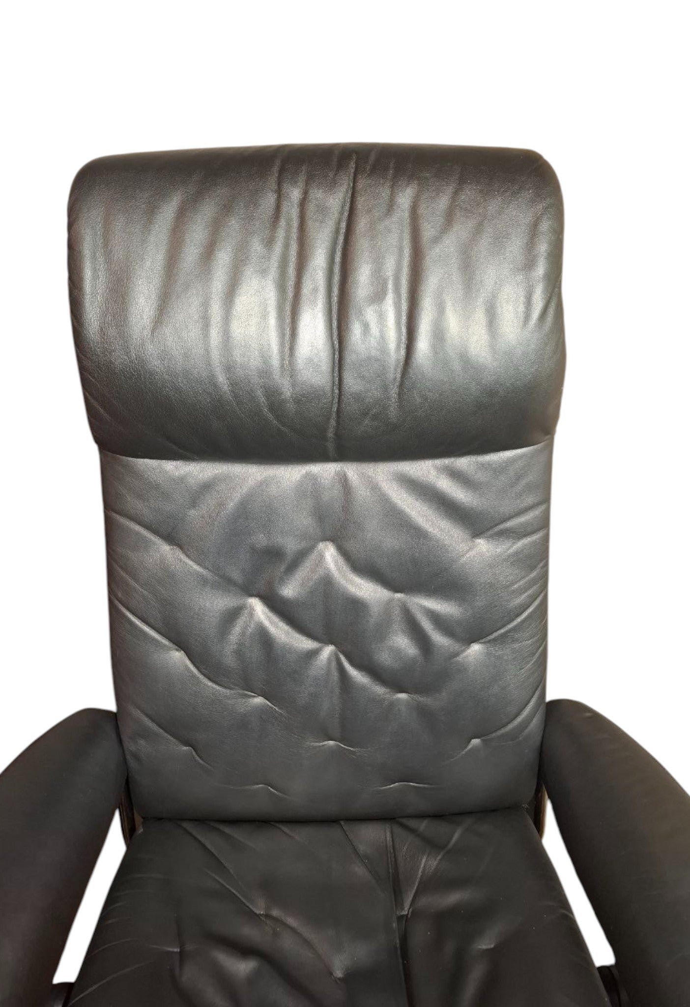 Stressless Metro med krakk i svart skinn – Kupp hos MøbelGlede