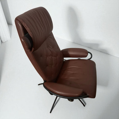Stressless Metro Lenestol med Krakk – brun Skinn | MøbelGlede