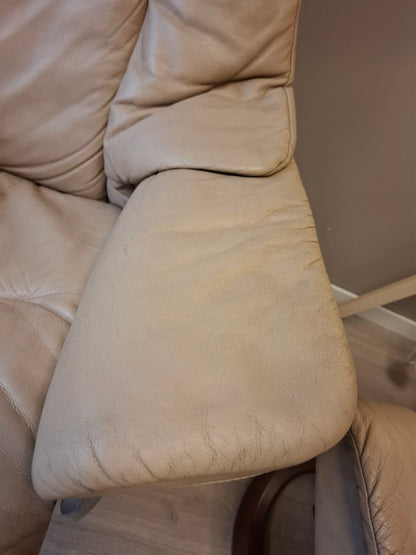 Stressless Reno (L) signatur lenestol m/krakk i beige skinn