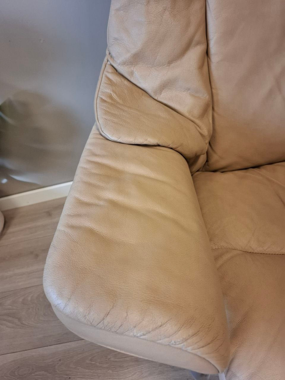 Stressless Reno (L) signatur lenestol m/krakk i beige skinn