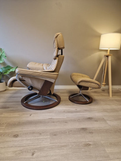 Stressless Reno (L) signatur lenestol m/krakk i beige skinn