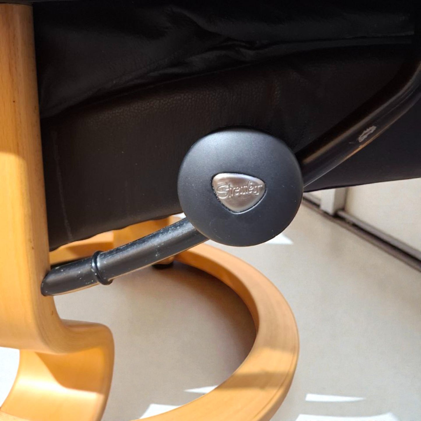 Stressless Reno / Vegas lenestol (M) m/krakk – Komfort & kvalitet | MøbelGlede