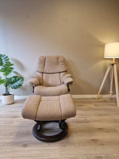 Brukt Stressless Reno (M) lenestol m/krakk i beige - bakvisning