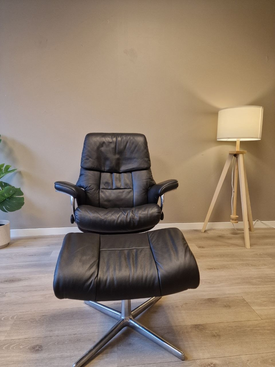 Stressless Ruby lenestol m/krakk i sort