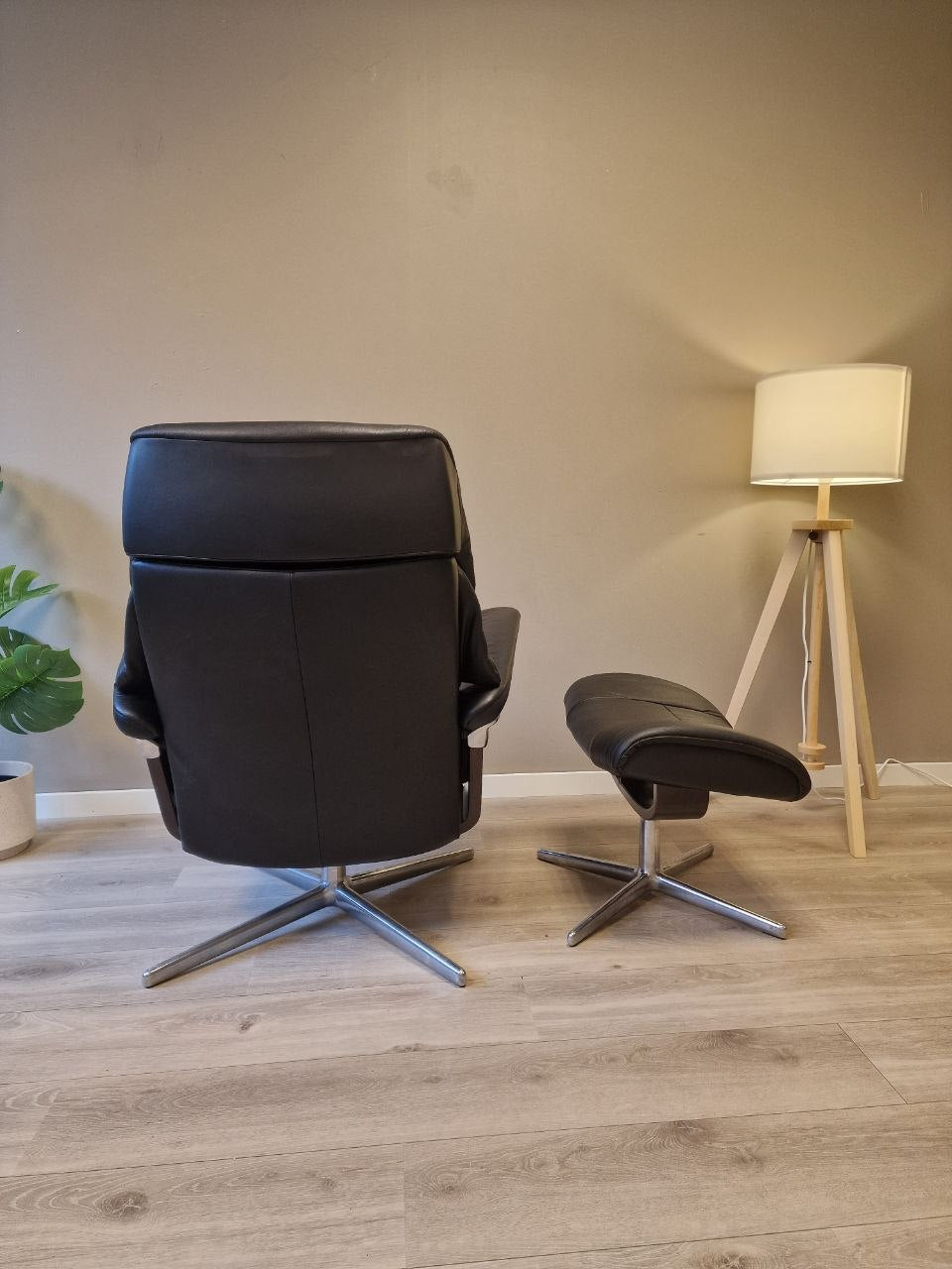 Stressless Ruby lenestol m/krakk i sort