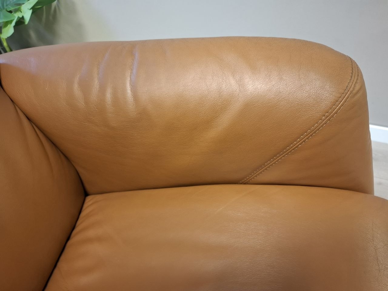 Stressless® Scott motorisert lenestol i cognac skinn