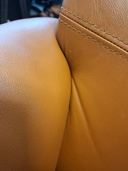 Stressless® Scott motorisert lenestol i cognac skinn