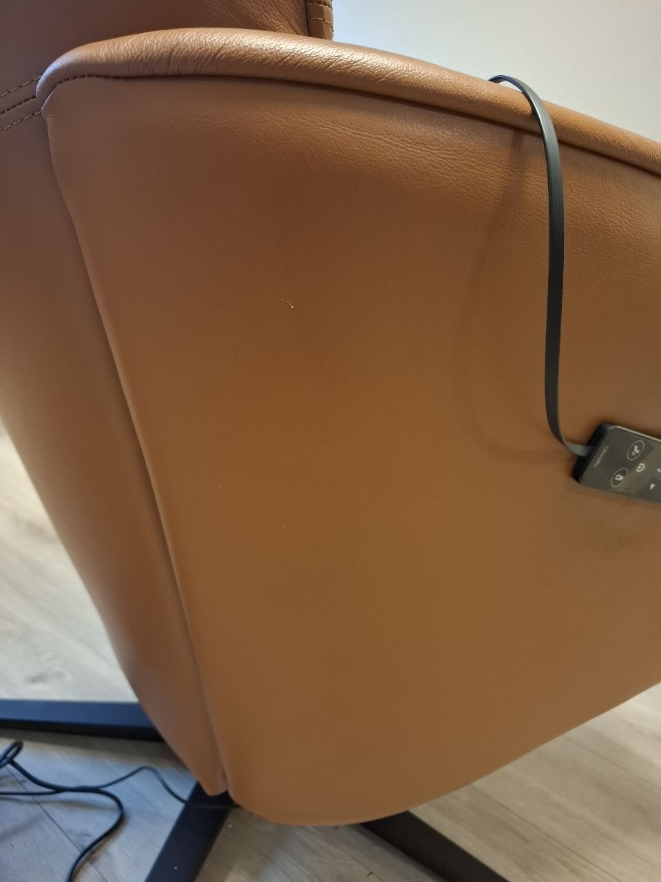 Stressless® Scott motorisert lenestol i cognac skinn