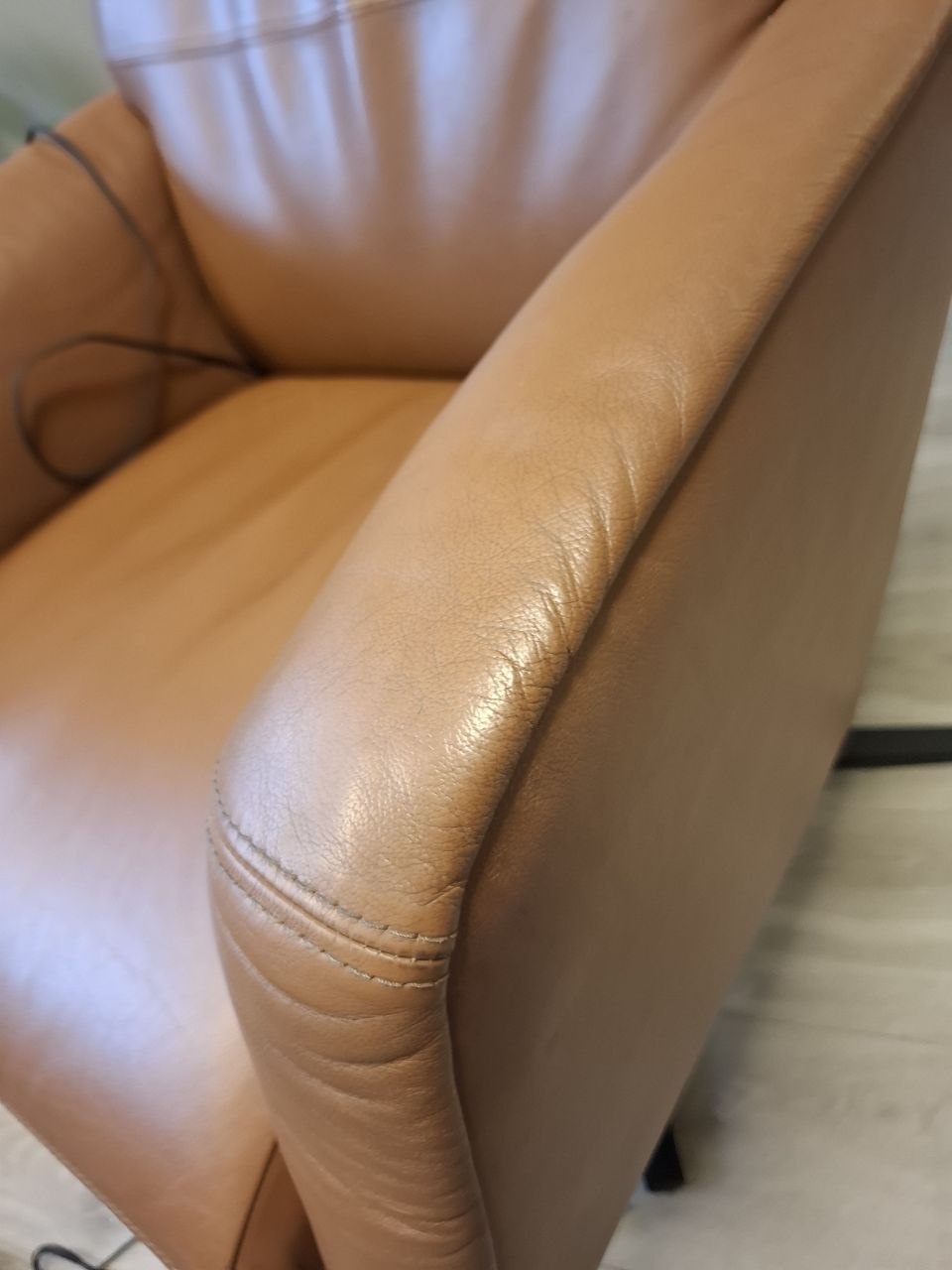Stressless® Scott motorisert lenestol i cognac skinn