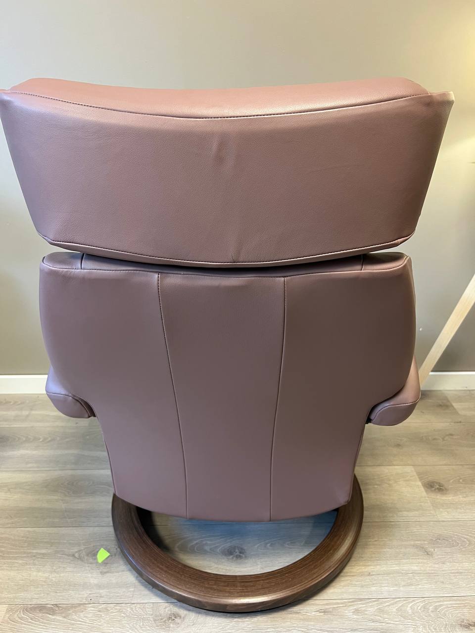 Stressless Skyline (s) lenestol m/krakk i Dusty Rose skinn