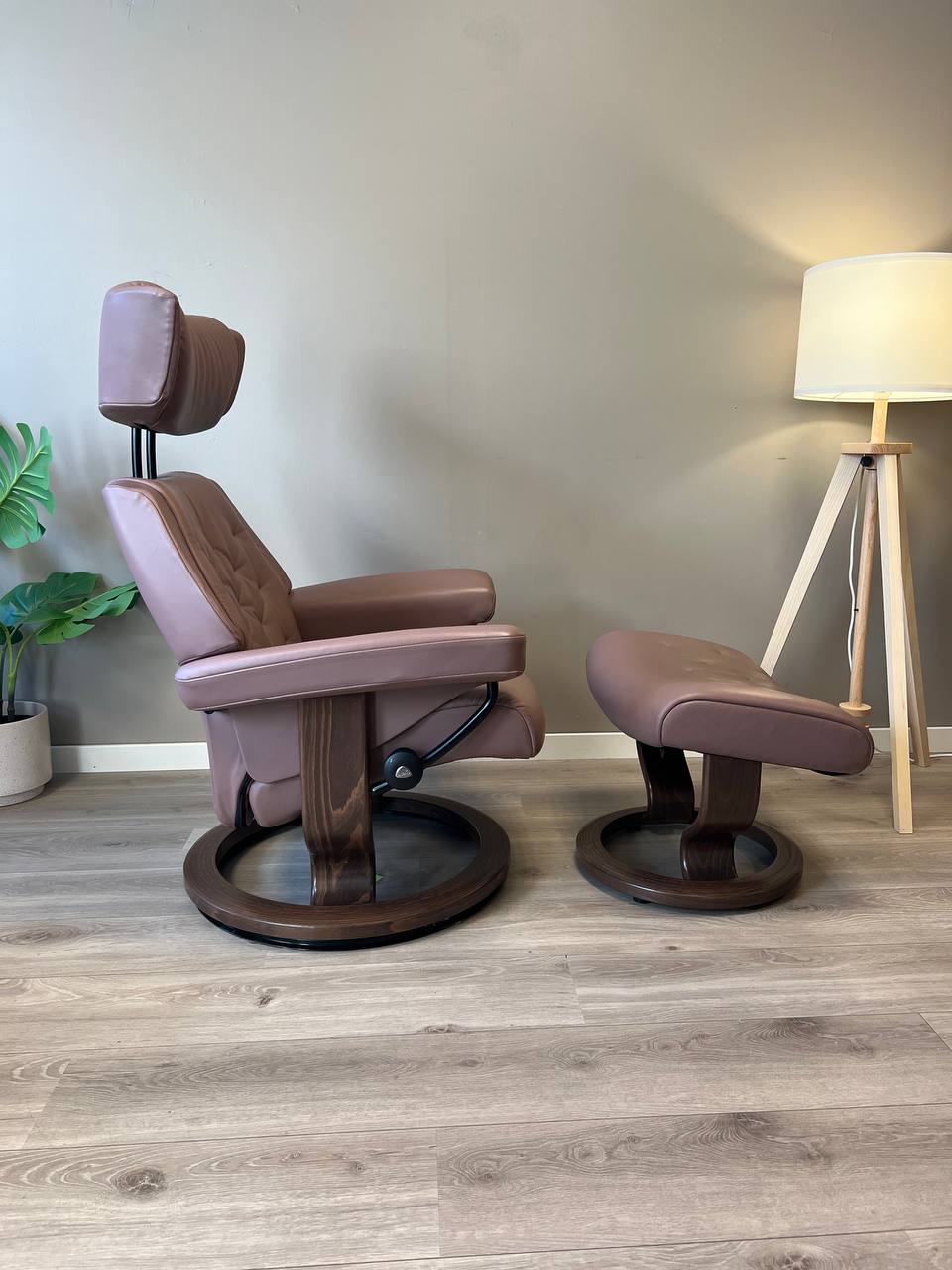 Stressless Skyline (s) lenestol m/krakk i Dusty Rose skinn