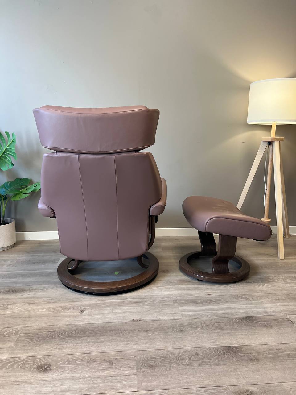 Stressless Skyline (s) lenestol m/krakk i Dusty Rose skinn
