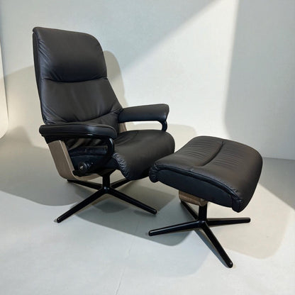 Stressless View hvilestol Western Grå med krakk – Sjelden mulighet | MøbelGlede