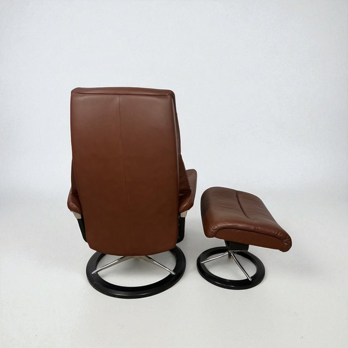 Stressless View lenestol med krakk – Signatur understell