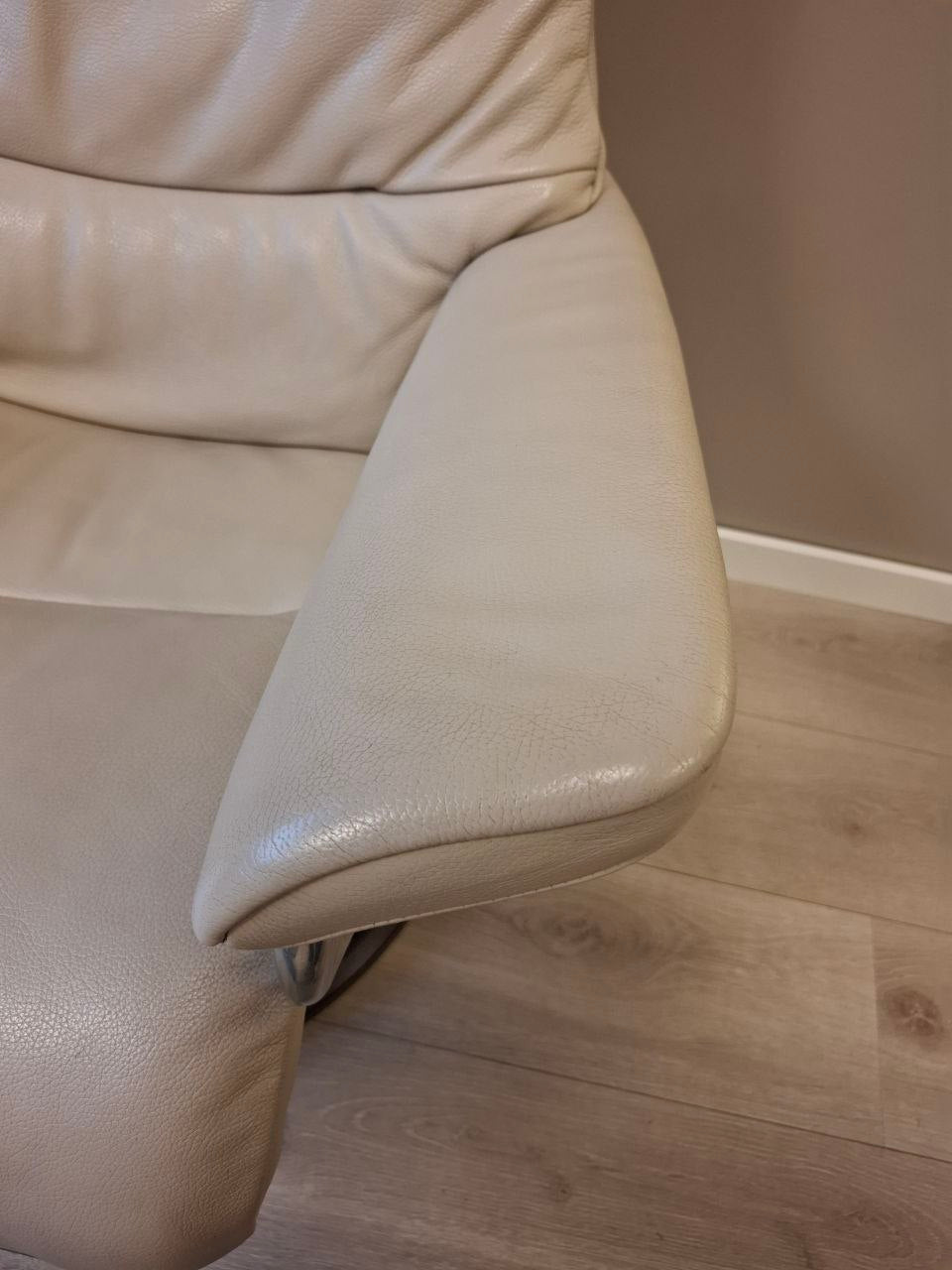Stressless View signatur lenestol m/krakk i beige