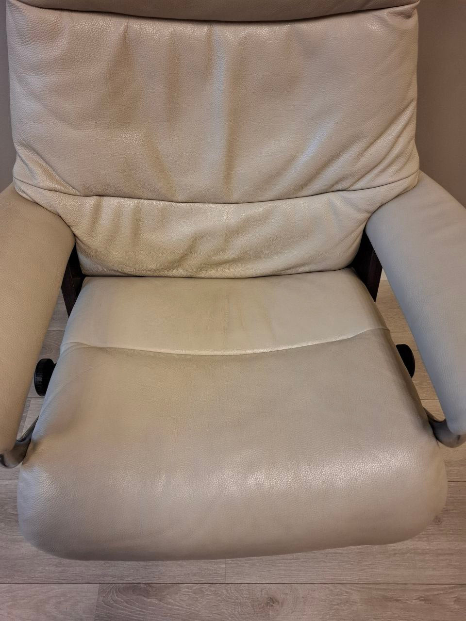 Stressless View signatur lenestol m/krakk i beige
