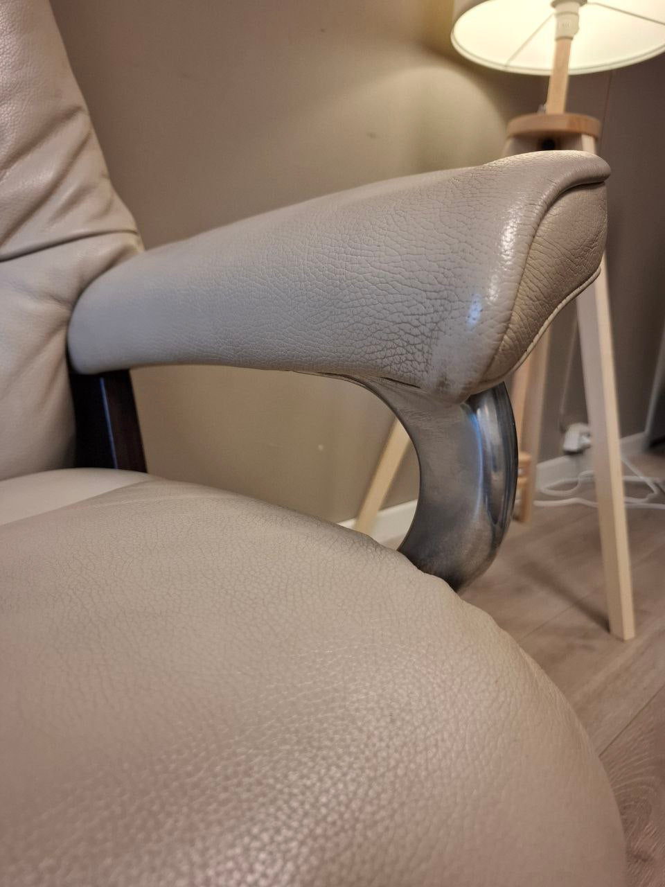 Stressless View signatur lenestol m/krakk i beige