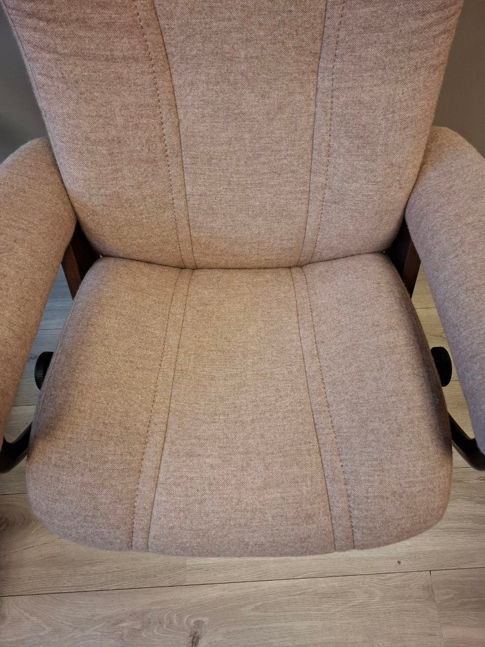Brukt Stressless Wing (M) lenestol m/krakk i rose - helvisning
