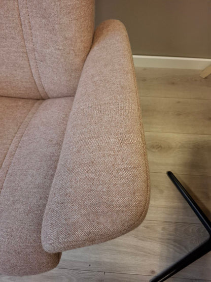 Brukt Stressless Wing (M) lenestol m/krakk i rose - i interiorsetting