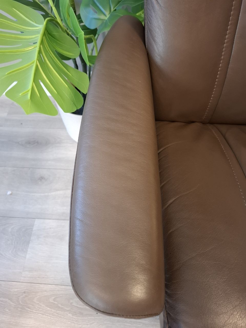 Stressless Wing Power (M) Leg&Back elektrisk lenestol Brun skinn med batteri