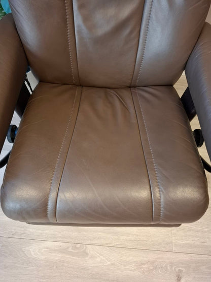 Stressless Wing Power (M) Leg&Back elektrisk lenestol Brun skinn med batteri