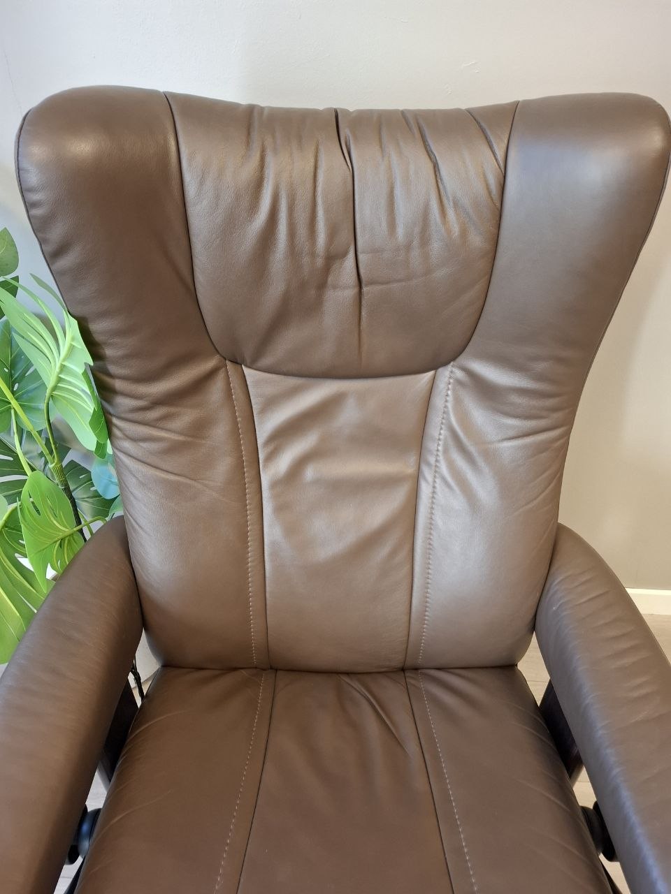 Stressless Wing Power (M) Leg&Back elektrisk lenestol Brun skinn med batteri