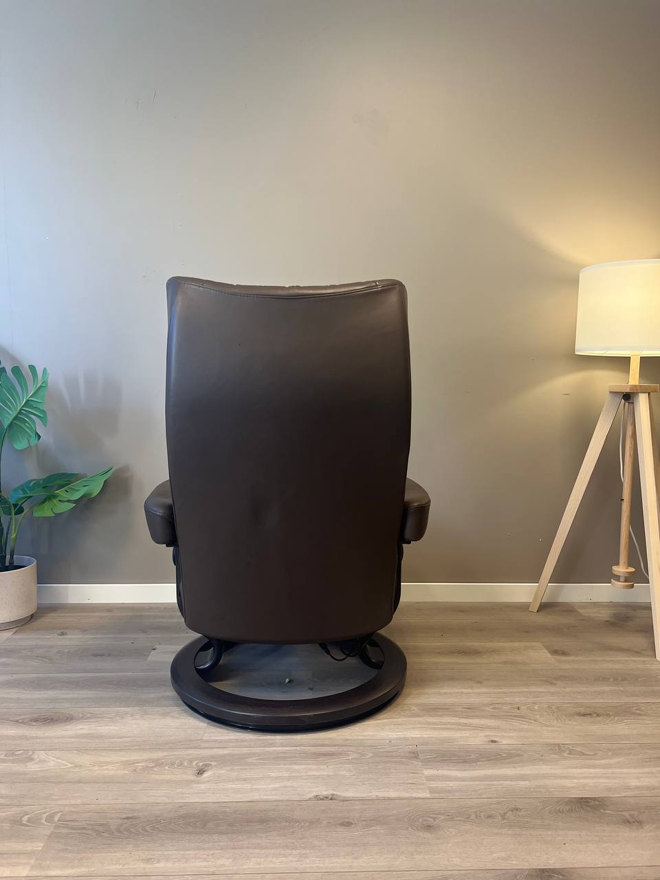 Stressless Wing Power (M) Leg&Back elektrisk lenestol Brun skinn med batteri
