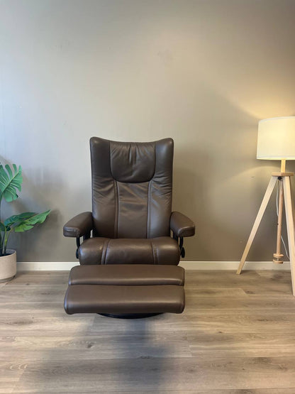 Stressless Wing Power (M) Leg&Back elektrisk lenestol Brunt skinn med batteri