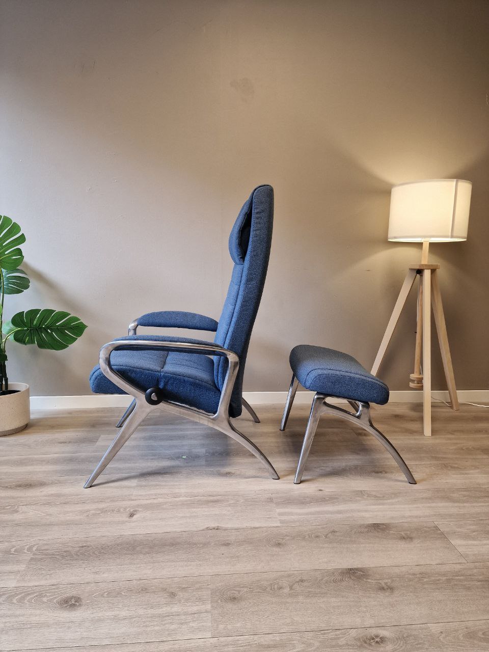 Brukt Stressless You James lenestol m/krakk i blå - detaljbilde skinn